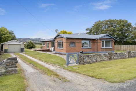 Photo of property in 5 Stewart Road, Milton, 9220