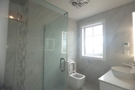 Photo of property in 1004a East Coast Road, Northcross, Auckland, 0630