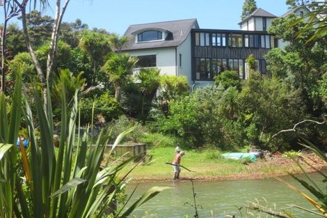 Photo of property in 15 Rahui Road, Greenhithe, Auckland, 0632