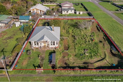 Photo of property in 62-64 Patu-kukupa Street, Manaia, 4612