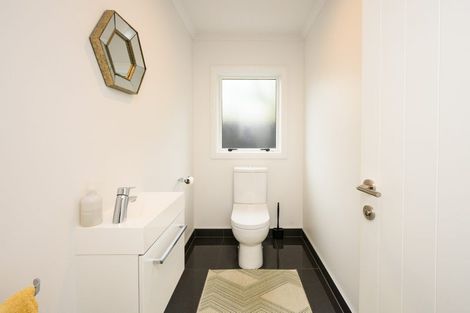 Photo of property in 5a Athlone Place, Hokowhitu, Palmerston North, 4410