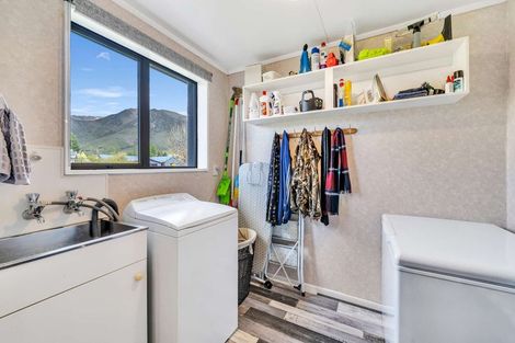 Photo of property in 7 Benmore Place, Omarama, 9412