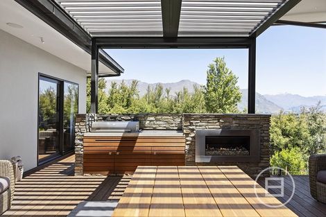 Photo of property in 12 Highfield Ridge, Wanaka, 9305