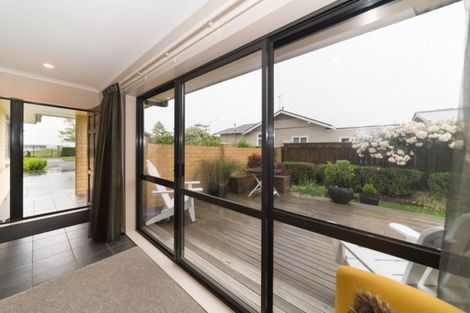Photo of property in 66 Roberts Line, Kelvin Grove, Palmerston North, 4414