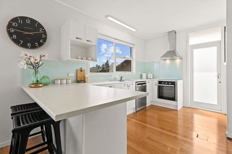 Photo of property in 19a Marewa Street, Te Atatu South, Auckland, 0610