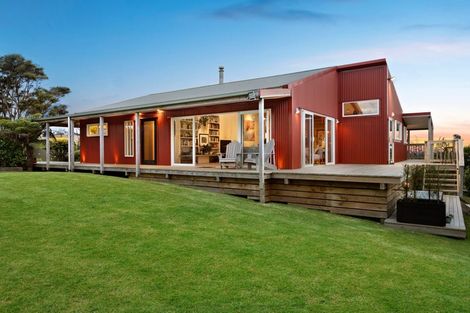 Photo of property in 236 Kiwitahi Road, Helensville, 0875