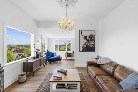 Photo of property in 34 Hackthorne Road, Cashmere, Christchurch, 8022