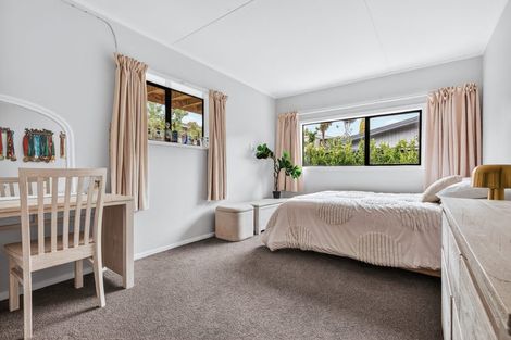 Photo of property in 16 Sunset Street, Hilltop, Taupo, 3330