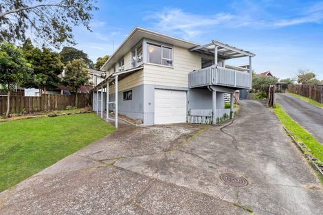 Photo of property in 14 Waari Avenue, Sunnyvale, Auckland, 0612