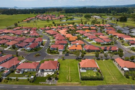 Photo of property in 7 Ballantyne Way, Aongatete, 3178