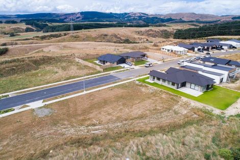 Photo of property in 81 Atlantic Drive, Fitzherbert, Palmerston North, 4472