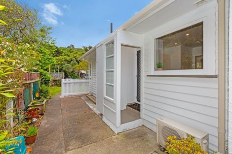 Photo of property in 13f1 Luckie Street, Tawa, Wellington, 5028