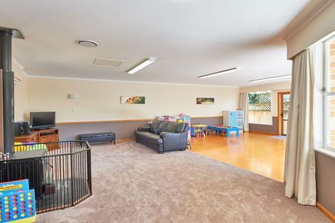 Photo of property in 39 Saint Albans Avenue, Hokowhitu, Palmerston North, 4410