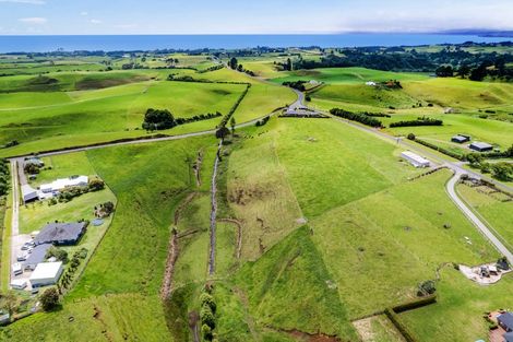 Photo of property in 182 Ohanga Road, Onaero, Urenui, 4383