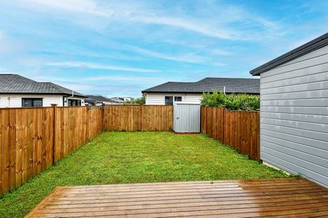 Photo of property in 15b Waka Ama Road, Karaka, Papakura, 2113