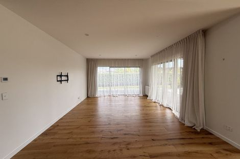 Photo of property in 43 Pounamu Avenue, Albert Town, Wanaka, 9305