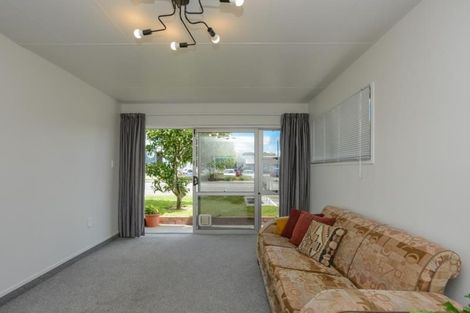 Photo of property in 1/8 Lee Road, Taradale, Napier, 4112