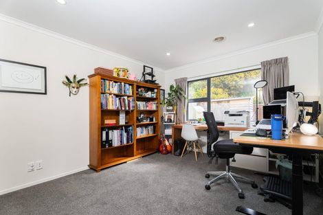 Photo of property in 61 Melksham Drive, Churton Park, Wellington, 6037