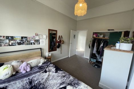 Photo of property in 28 Maarama Crescent, Aro Valley, Wellington, 6021