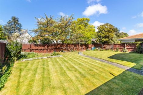Photo of property in 15 Strathean Avenue, Avonhead, Christchurch, 8042