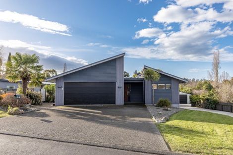 Photo of property in 3 Abbot Avenue, Waipawa, 4210