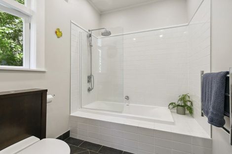 Photo of property in 125 Cecil Road, Wadestown, Wellington, 6012