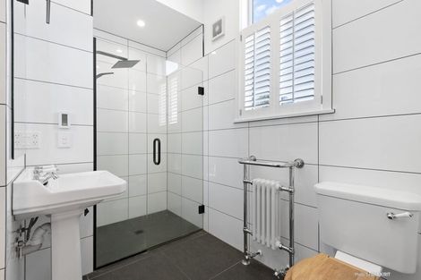 Photo of property in 6 Orangi Kaupapa Road, Northland, Wellington, 6012