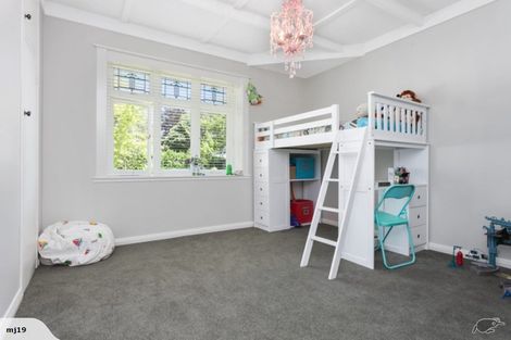 Photo of property in 32 Queen Street, Cambridge, 3434