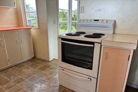 Photo of property in 65 Howard Road, Orere Point, Papakura, 2585