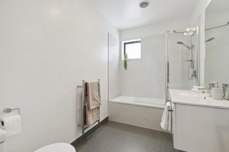 Photo of property in 14/104u Maupuia Road, Maupuia, Wellington, 6022