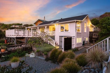 Photo of property in 3 Sand Track, Paekakariki, 5034