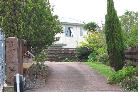 Photo of property in 7 Sunrise Lane, Te Atatu South, Auckland, 0610