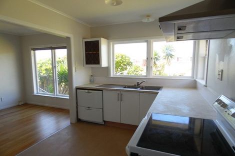 Photo of property in 81 Royal View Road, Te Atatu South, Auckland, 0610