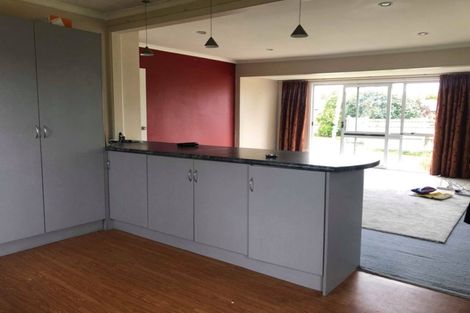 Photo of property in 8 Vivian Street, Burwood, Christchurch, 8083