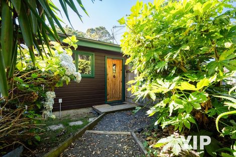 Photo of property in 77 Clifford Road, Johnsonville, Wellington, 6037