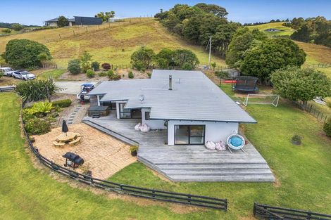 Photo of property in 436 Kanohi Road, Kaukapakapa, 0873