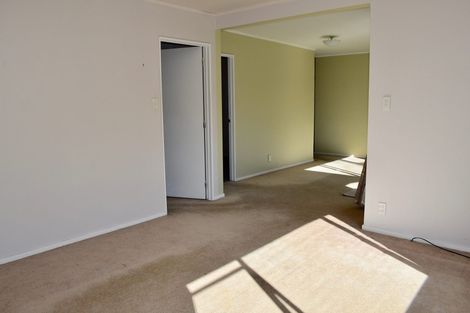 Photo of property in 2/20 Northcote Road, Takapuna, Auckland, 0622