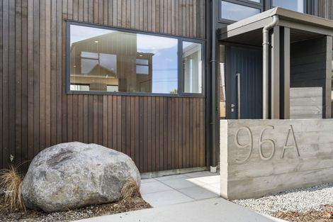 Photo of property in 96 Apu Crescent, Lyall Bay, Wellington, 6022