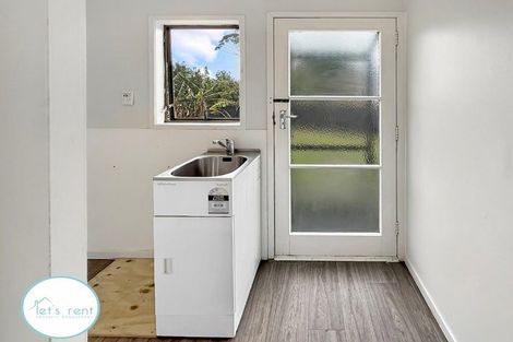 Photo of property in 15 Rangataua Place, Manurewa, Auckland, 2102