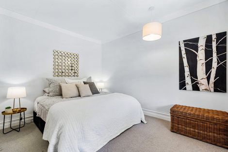 Photo of property in 95 Milton Road, Bluff Hill, Napier, 4110