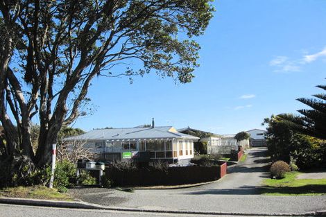 Photo of property in 102 Tasman Street, Karoro, Greymouth, 7805