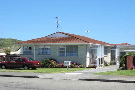 Photo of property in 8a Tireti Road, Titahi Bay, Porirua, 5022