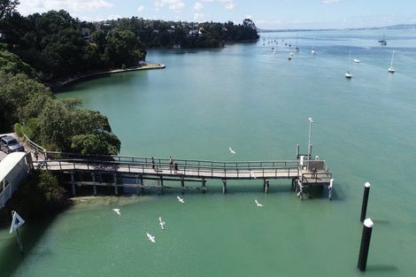 Photo of property in 101 Island Bay Road, Beach Haven, Auckland, 0626