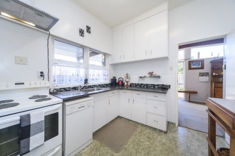 Photo of property in 65 Skerman Street, Marton, 4710