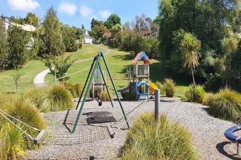 Photo of property in 28 Bayside Drive, Browns Bay, Auckland, 0630