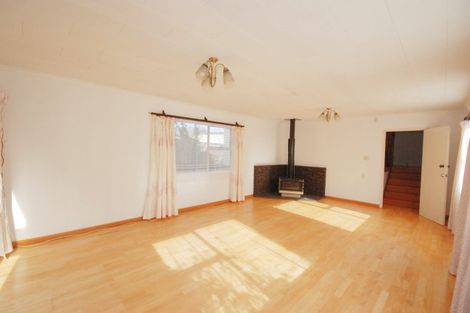 Photo of property in 14 Minaret Drive, Bucklands Beach, Auckland, 2014