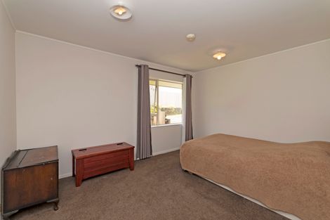 Photo of property in 15 Cretian Crescent, Henderson, Auckland, 0612