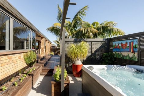 Photo of property in 420a Oceanbeach Road, Mount Maunganui, 3116