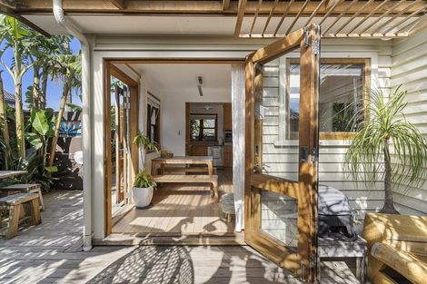 Photo of property in 49 Oceanview Road, Mount Maunganui, 3116
