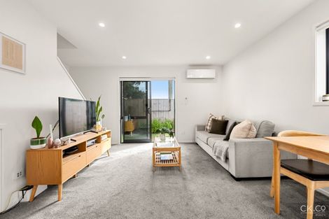 Photo of property in 2a Avon Street, Waterloo, Lower Hutt, 5011